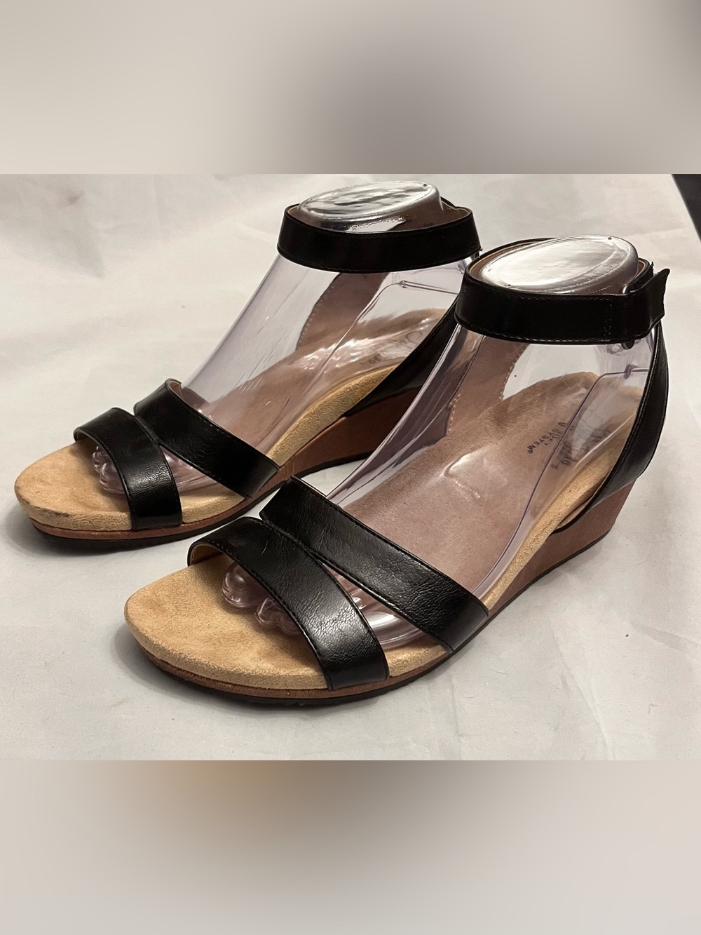 Life Stride Classic Black Wedge Sandals 8.5 - Picture 3 of 6